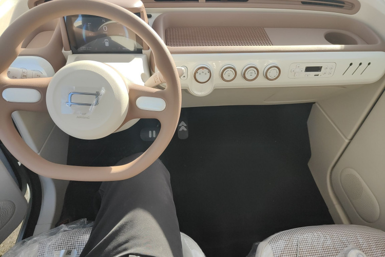 奔腾小马 2026款 222km 萌趣马 Plus中控内饰12