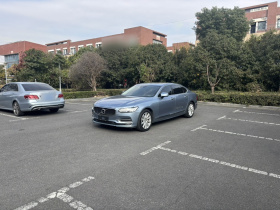 沃尔沃S90 2020款 T5 智逸豪华版