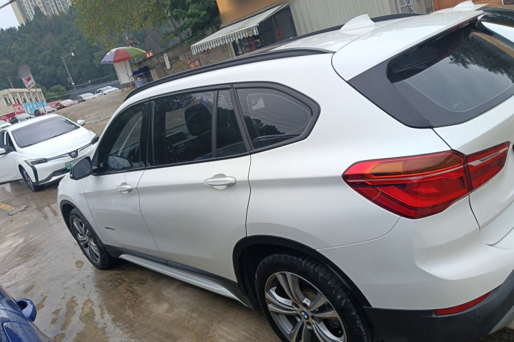 宝马X1 2016款 sDrive20Li 豪华型车身外观6003