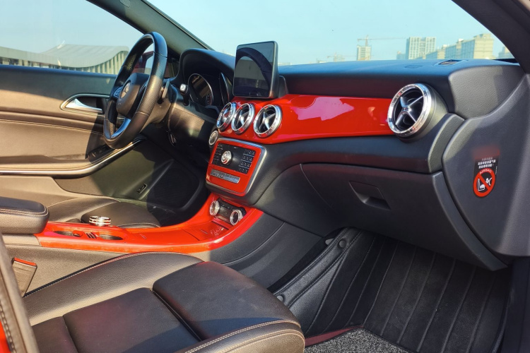 奔驰CLA 2019款 CLA 200 动感型中控内饰7006