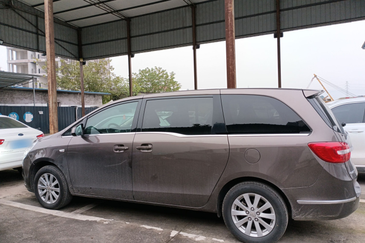 别克GL8 2017款 25S 舒适型 国V车身外观6003