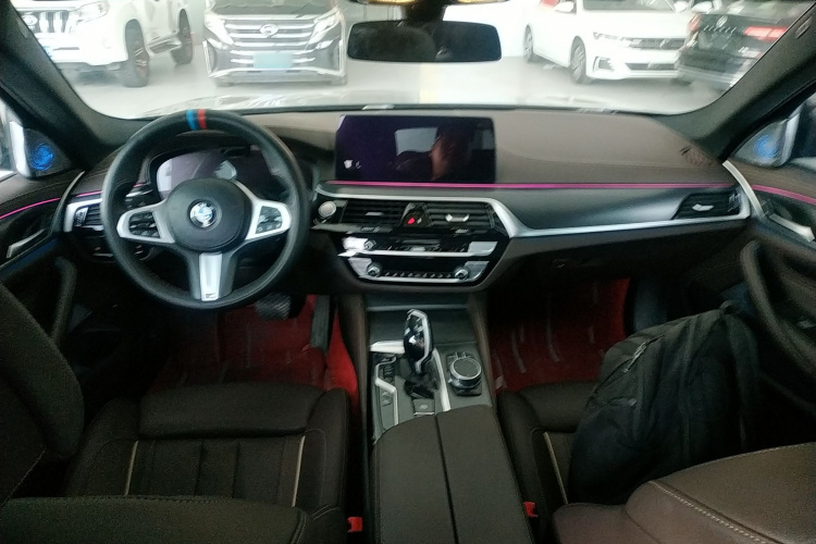 宝马5系新能源 2021款 535Le 先锋版M运动套装中控内饰12