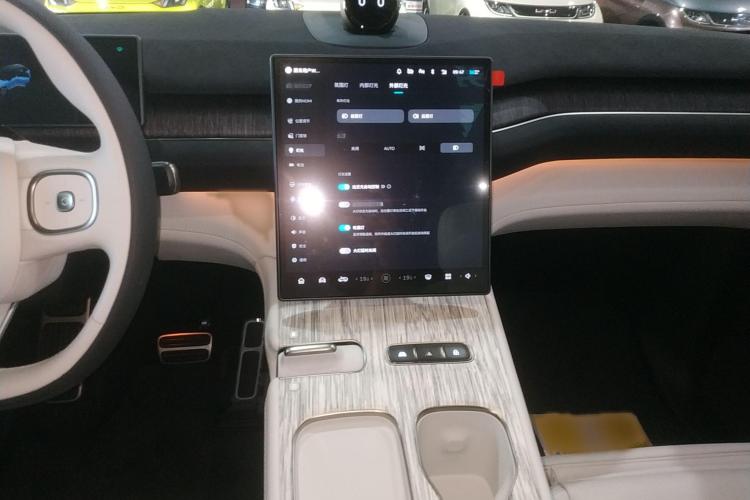 蔚来ES7 2024款 75kWh中控内饰16