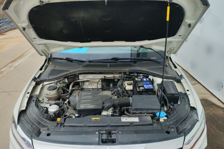 大众 朗逸 2023款 1.5L 自动得逸版机舱底盘24