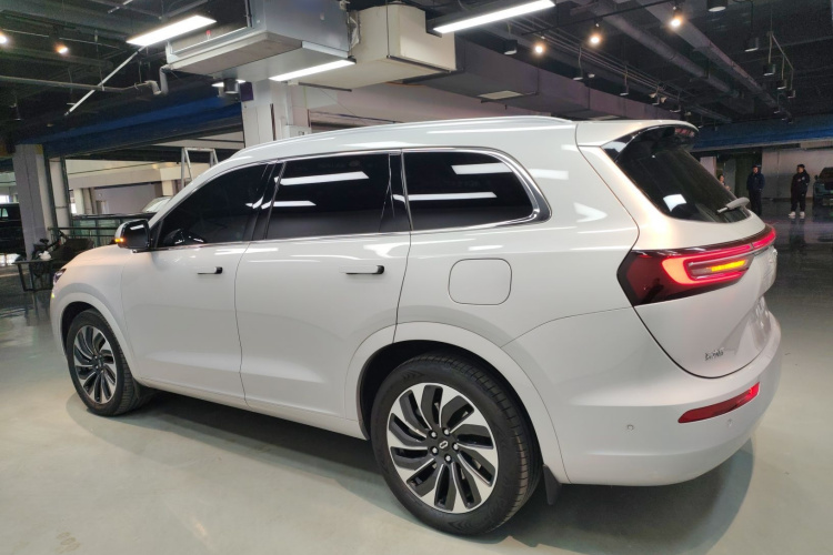 鸿蒙智行 问界M7 2024款 1.5T 后驱Plus版 5座车身外观6003