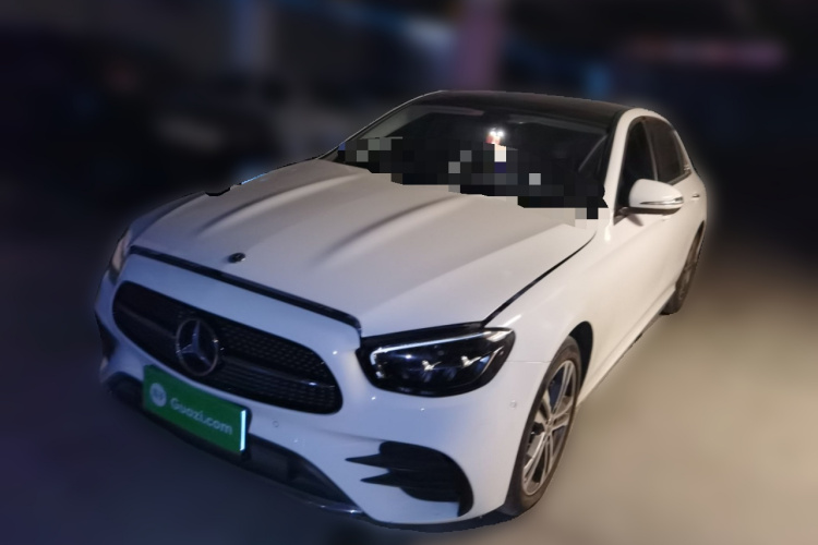 奔驰E级 2021款 改款 E 260 L 运动型车身外观1