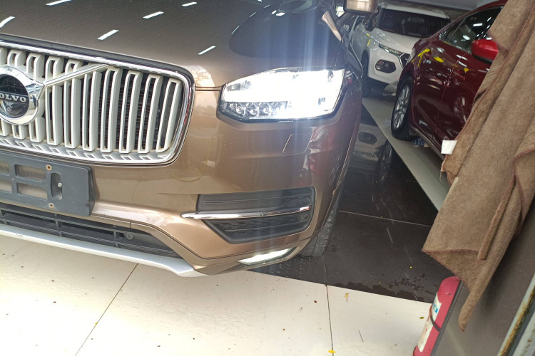 沃尔沃XC90 2018款 T6 智雅版 7座车身外观36