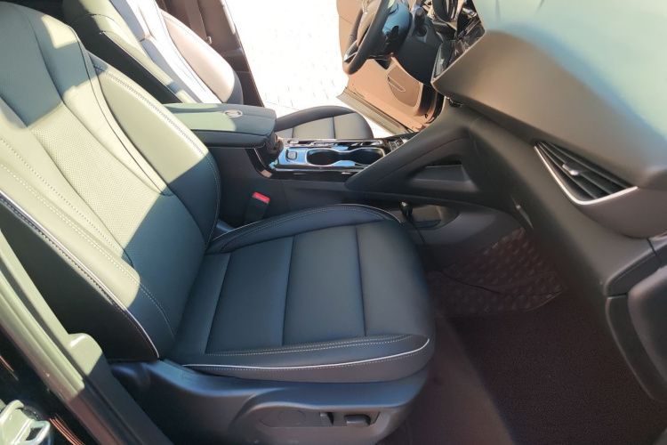 别克 2023款 昂科威Plus 652T 五座四驱豪华型中控内饰7004