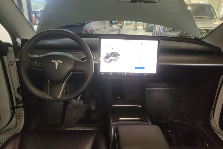 特斯拉 Model Y 2022款 改款 后轮驱动版中控内饰7002