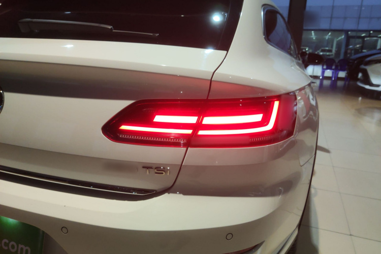 一汽-大众CC 2021款 猎装车 380TSI 猎心版车身外观9