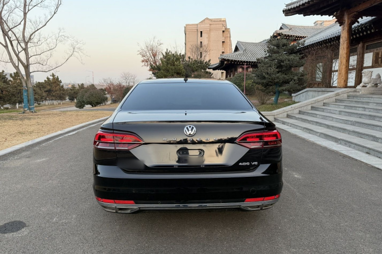 大众 辉昂 2016款 480 V6 四驱至尊版车身外观6004