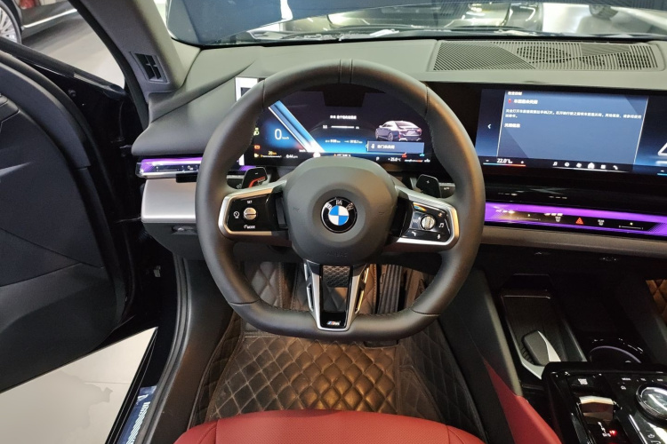 宝马5系 2025款 530Li 领先型 M运动套装局部细节13