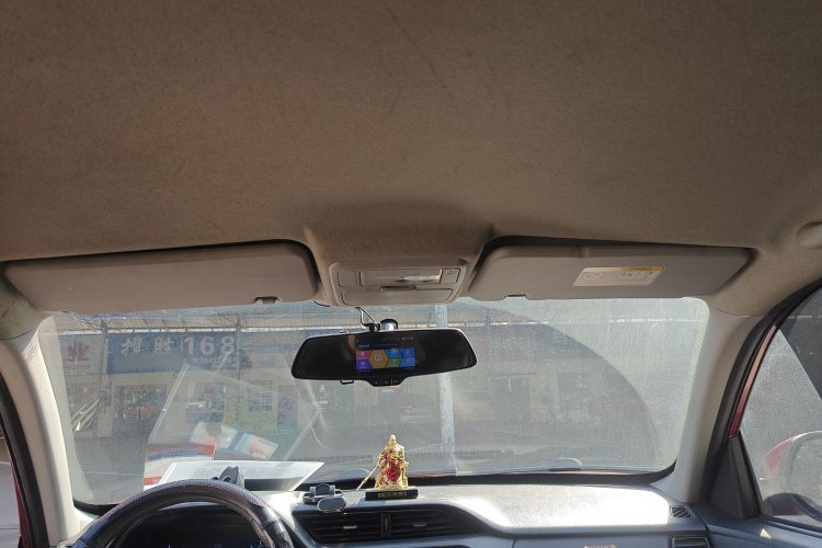 奇瑞 瑞虎3 2018款 经典版 1.6L 手动精英型中控内饰22