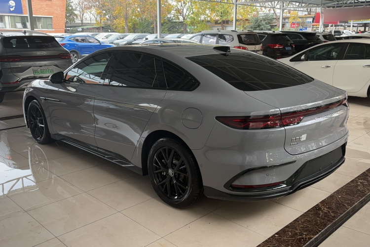 比亚迪 汉 2025款 DM-i 智驾版 125KM精英型车身外观6005