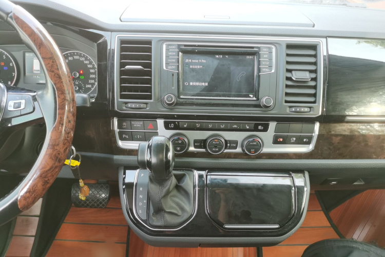 大众 迈特威 2018款 2.0TSI 两驱豪华版 7座局部细节16