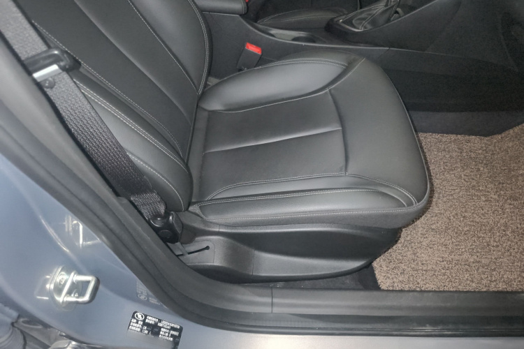 别克 英朗 2018款 18T 自动精英型局部细节41