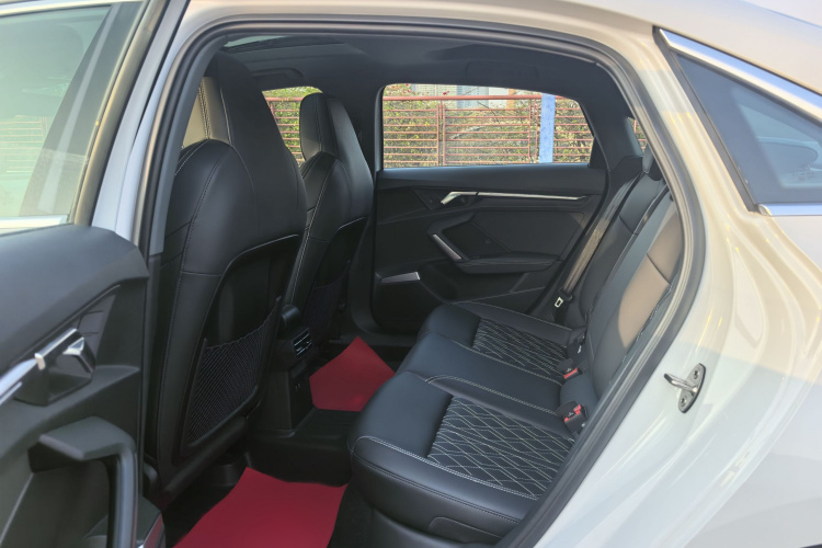 奥迪A3 2025款 A3L Limousine 35TFSI 飞驰尊享型中控内饰7002