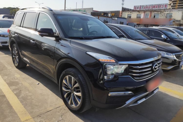 广汽传祺 传祺GS8 2017款 320T 两驱豪华智联版（七座）车身外观3