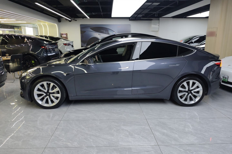 特斯拉 Model 3 2020款 改款 长续航后轮驱动版车身外观6003