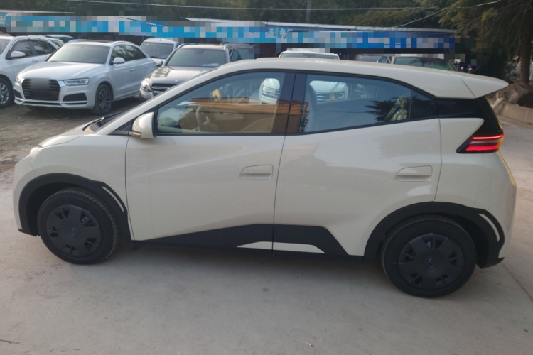 比亚迪 海鸥 2025款 305km 自由版车身外观4