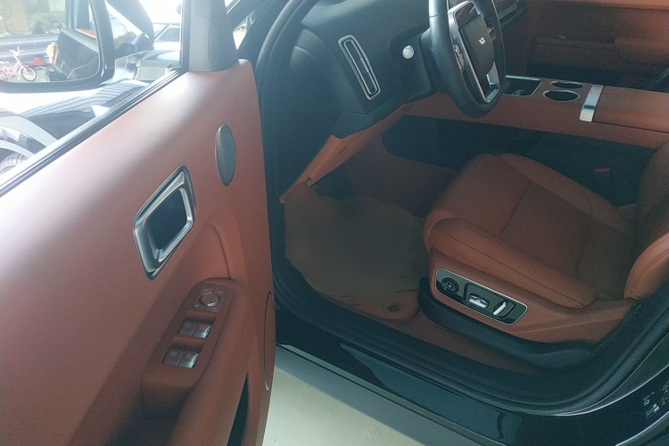 理想汽车 理想L7 2024款 Ultra中控内饰20