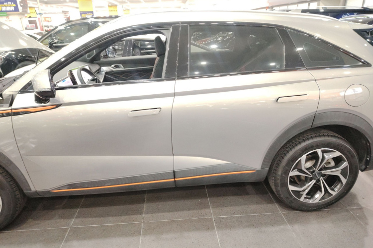 哈弗神兽 2022款 2.0T 智享版车身外观4