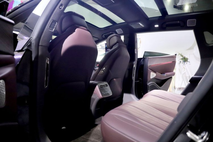 腾势Z9GT 2024款 1100四驱Max首发版中控内饰7014