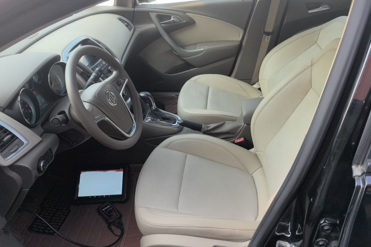 别克 英朗 2013款 GT 1.6L 自动时尚版局部细节19