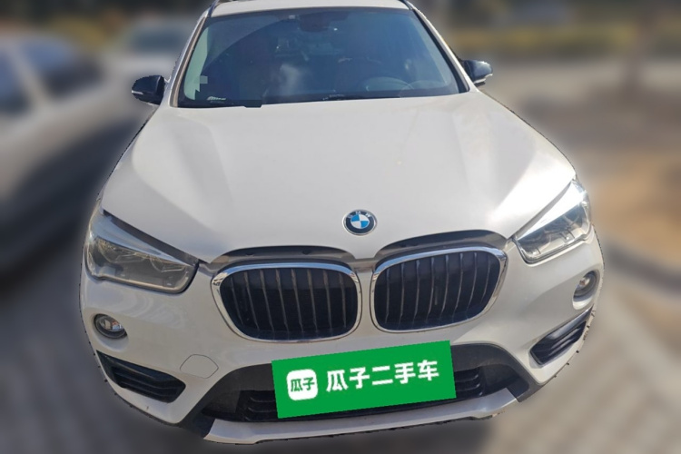 宝马X1 2018款 sDrive18Li 尊享型车身外观2