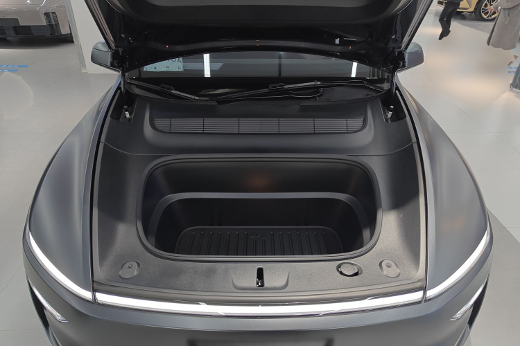 特斯拉 Model Y 2025款 后轮驱动版局部细节24