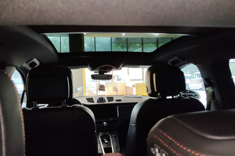 保时捷 2020款 Macan 2.0T中控内饰22