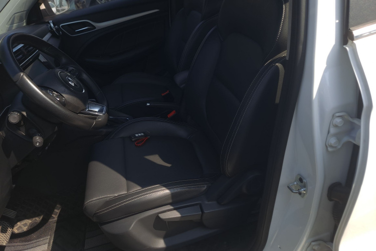 名爵ZS 2017款 1.5L 自动精英版中控内饰19