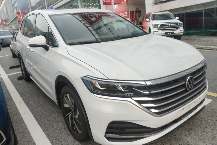 大众 威然 2024款 330TSI 豪华版车身外观3