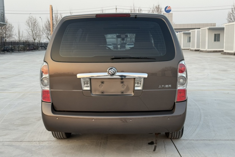 别克GL8 2014款 2.4L 行政版车身外观6002