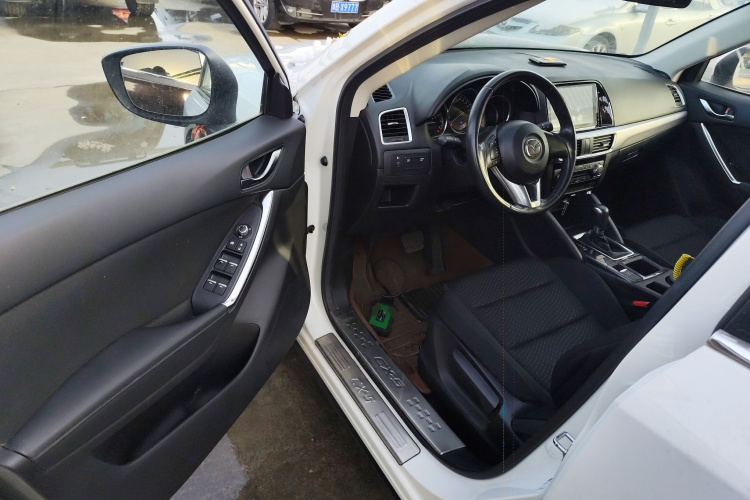马自达CX-5 2015款 2.0L 自动两驱都市型中控内饰20