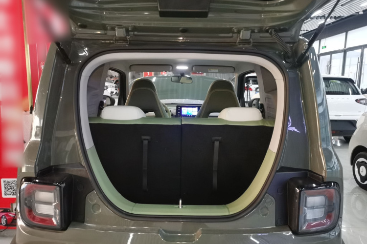 吉利银河 2025款 210km 熊猫骑士机舱底盘23