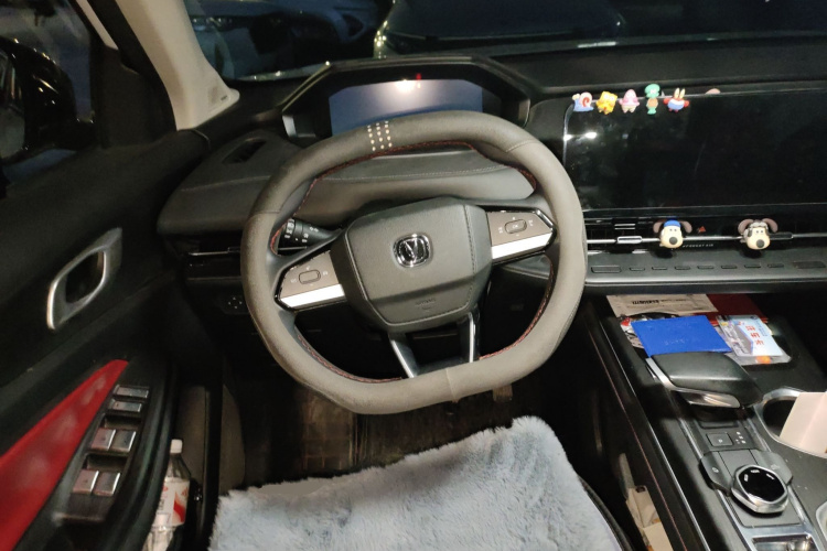 长安CS55PLUS 2022款 第二代 1.5T DCT尊贵型局部细节13