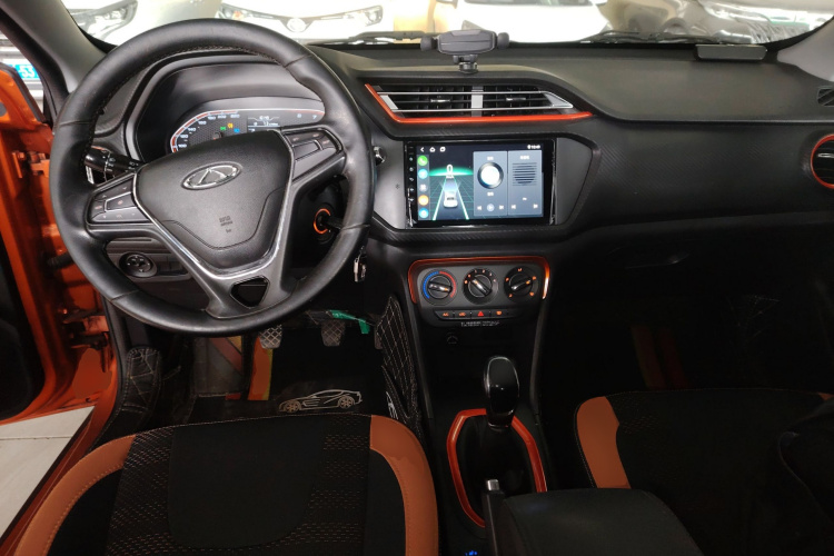 奇瑞 瑞虎3X 2017款 1.5L 手动都市领先版中控内饰12