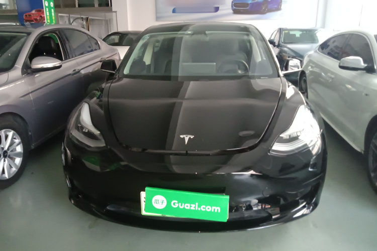 特斯拉 Model 3 2020款 标准续航后驱升级版车身外观2