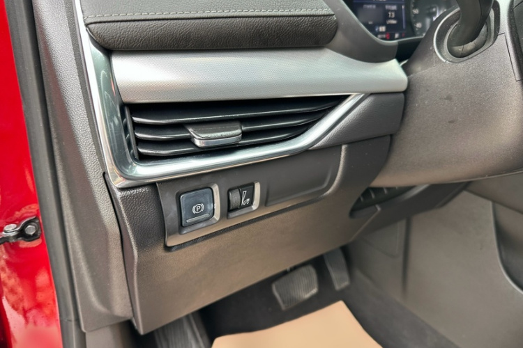 凯迪拉克XT4 2022款 28T 两驱豪华型中控内饰7008