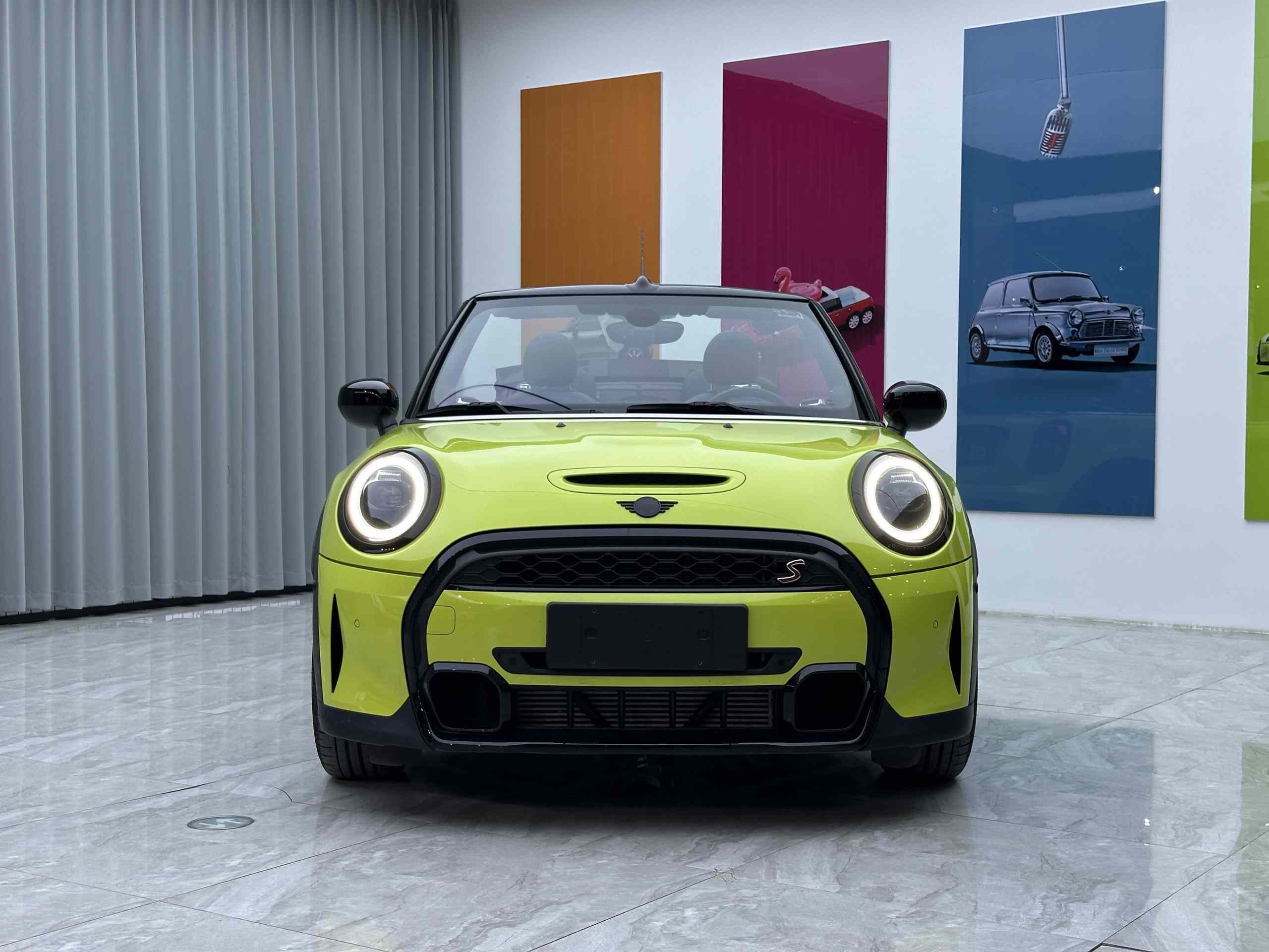 MINI 2023款 改款二 2.0T COOPER S CABRIO 艺术家(2)