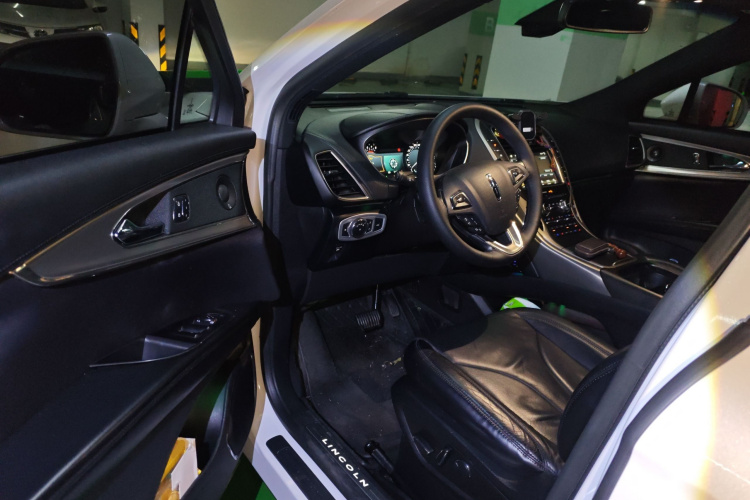 林肯MKX 2015款 2.0T 四驱尊雅版中控内饰7003