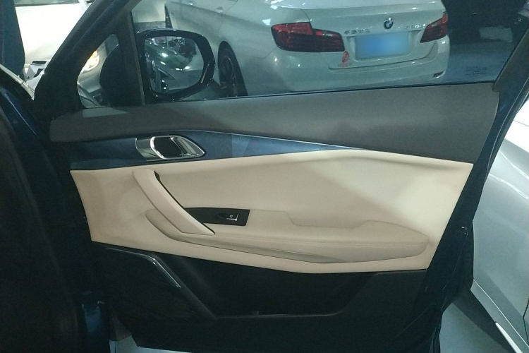 领克06 2020款 1.5T 耀Halo中控内饰7005