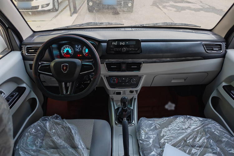 金杯 小海狮X30 2024款 1.5L 财富型客车 5/6/7座中控内饰7001