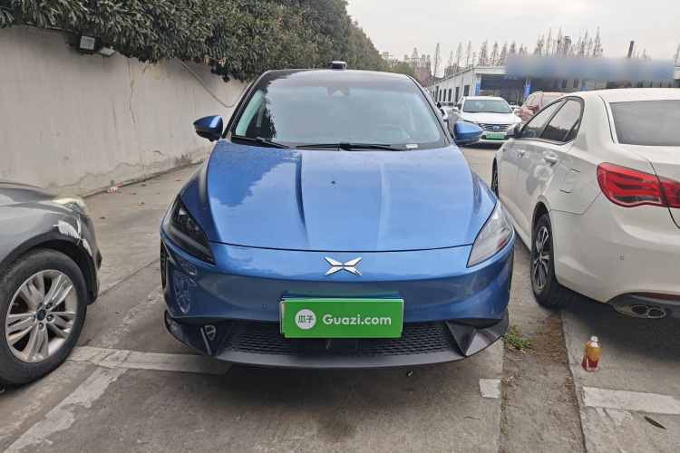 小鹏G3 2019款 尊享版车身外观2