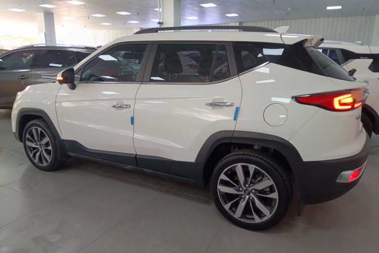 江汽集团 瑞风S4 2019款 1.6L 手动超越型车身外观4