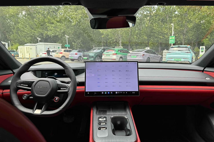 小米汽车 小米SU7 2024款 后驱长续航智驾版中控内饰7001