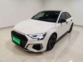 奥迪A3 2024款 A3L Limousine 35 TFSI RS套件燃速型