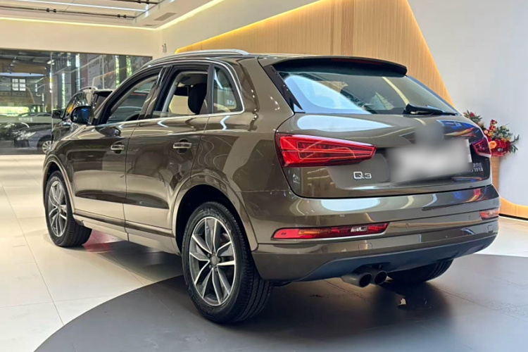 奥迪Q3 2018款 30周年年型 30 TFSI 时尚型车身外观6007