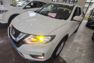 日产 奇骏 2017款 2.0L CVT舒适版 2WD